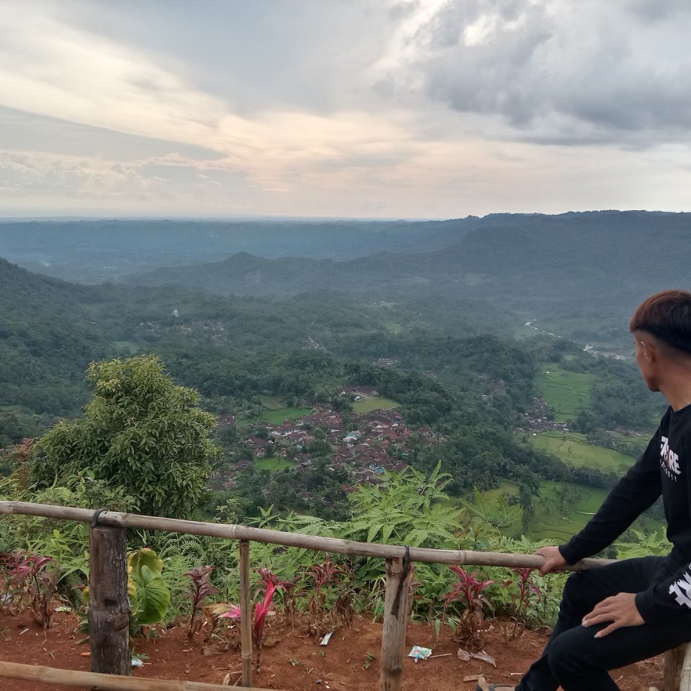 Curug Cisampay