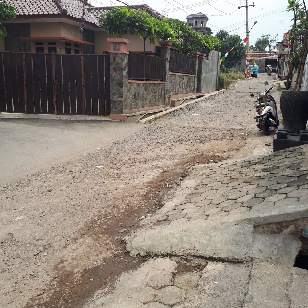 Kost Nayla