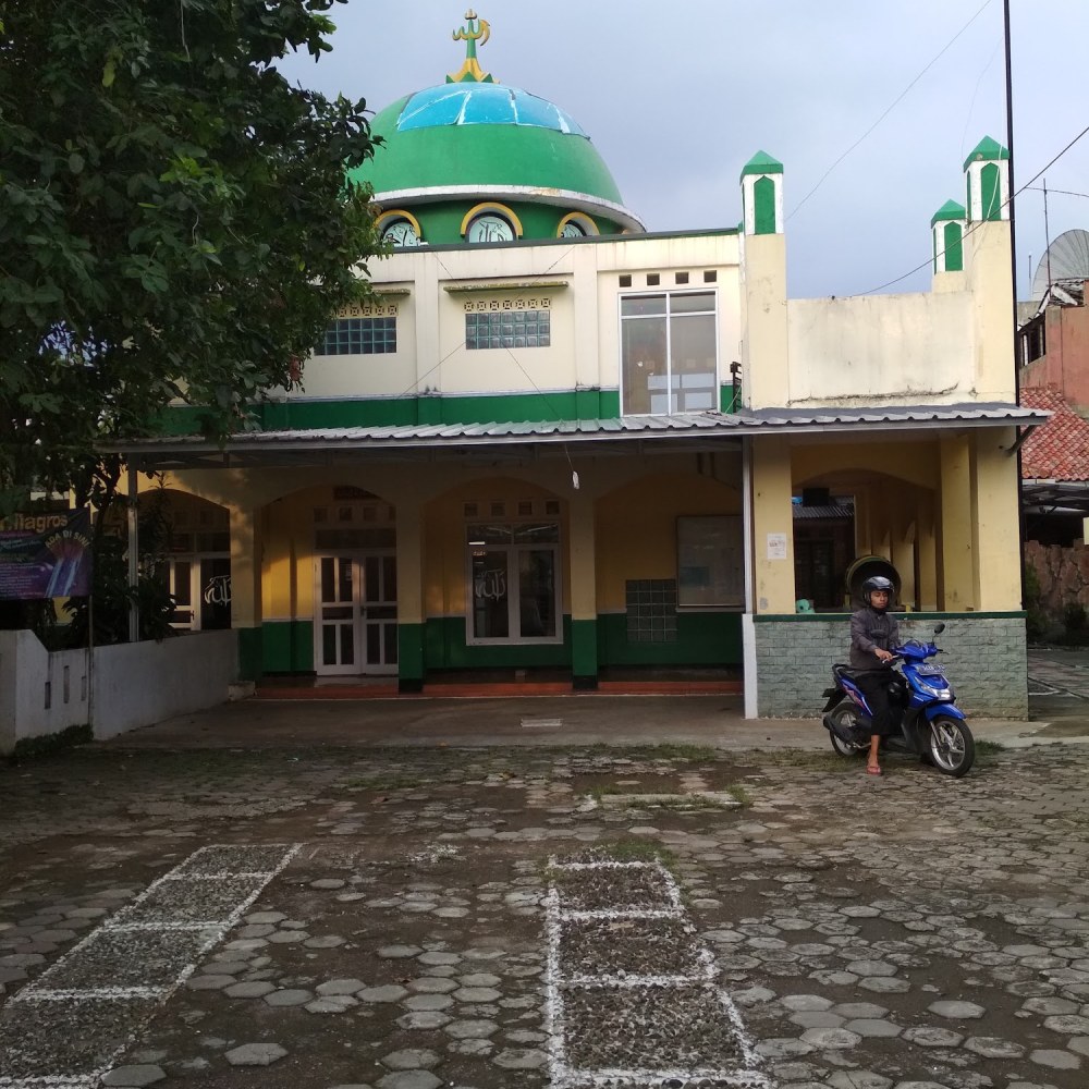 Masjid Jami Al-Mukarom