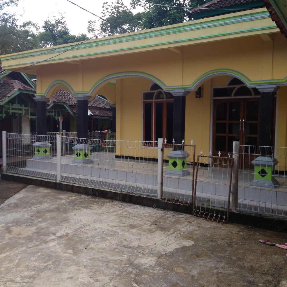 Masjid Baninahya Tutugan& Cigembong
