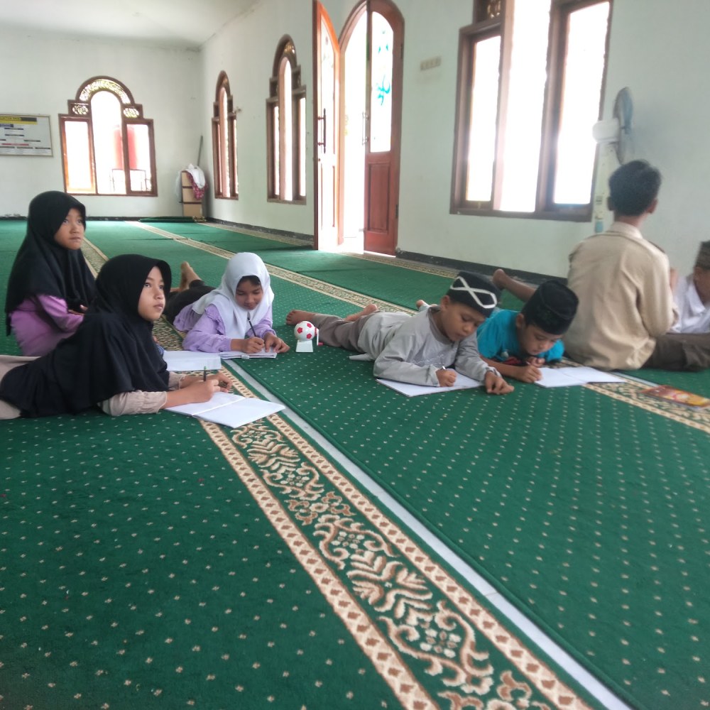 Masjid DKM ARRAHMAH Puncak Sirnagalih Sindangbarang Cianjur Selatan