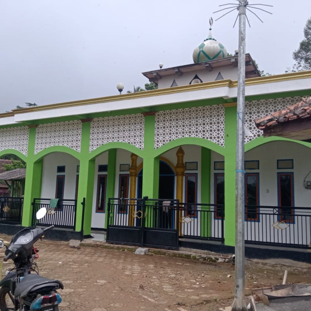 Masjid Jami Miftahul Huda Desa Gelarpawitan