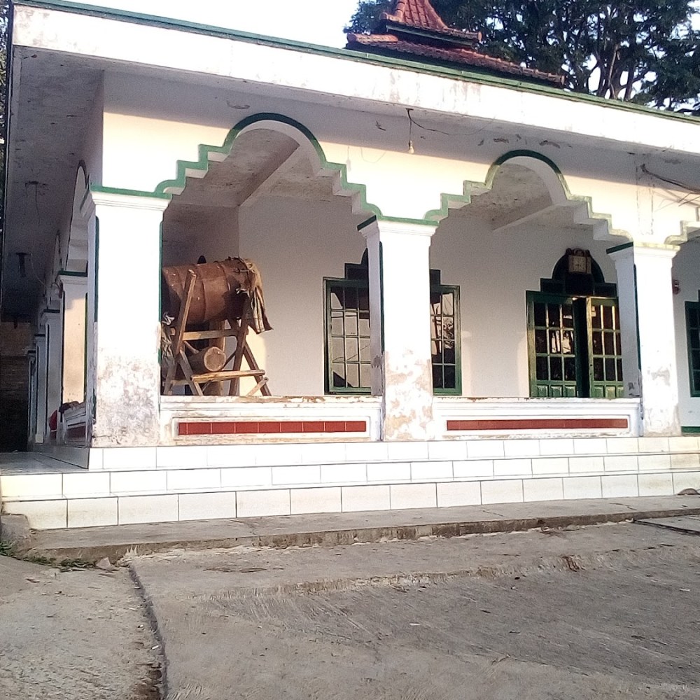 Masjid Almahmud