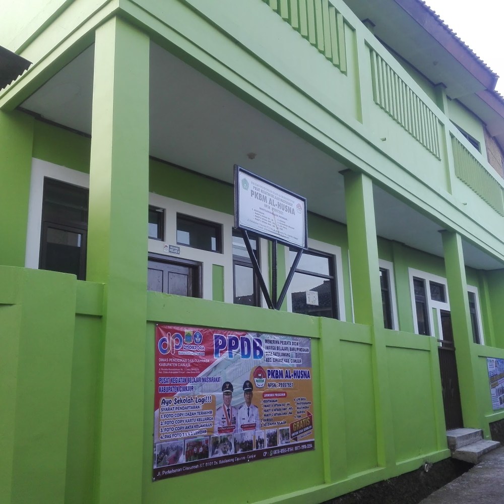 SMP ISLAM ALHUSNA MADANI