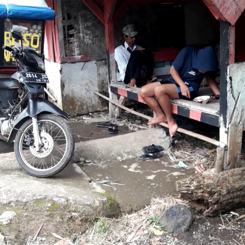 Kp. Rawa Cina Desa Nagrak Kec. Cianjur Kab Cianjur