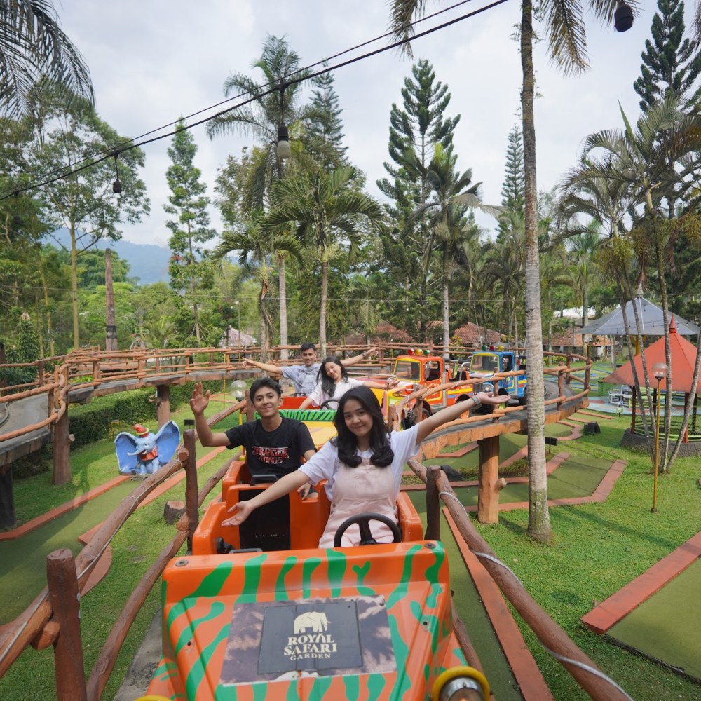 Royal Safari Garden