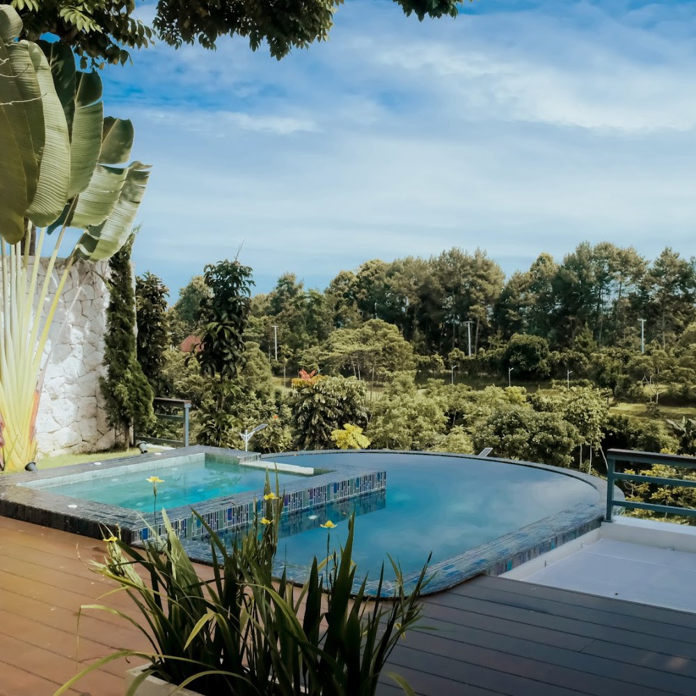 Royal Urban Resort