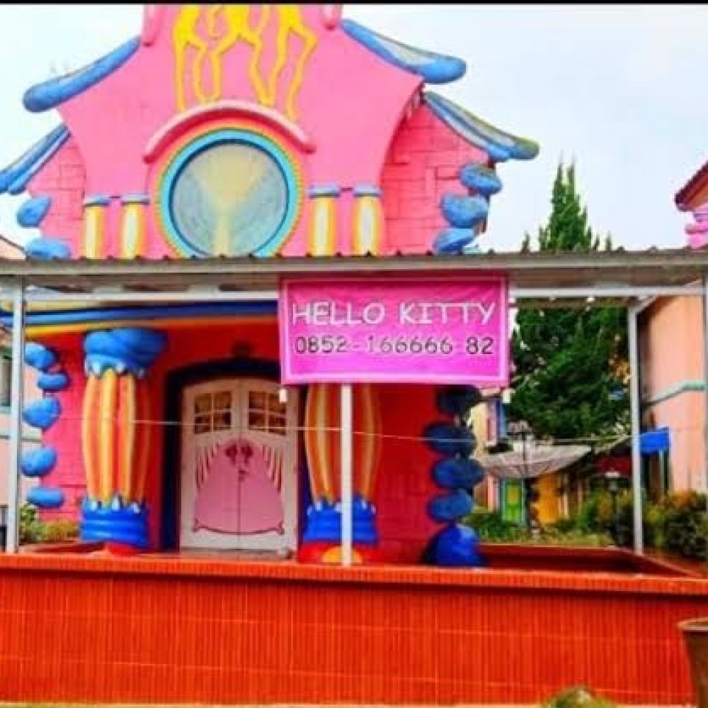 Villa Hello Kitty Kota Bunga Puncak - Two-Bedroom Villa