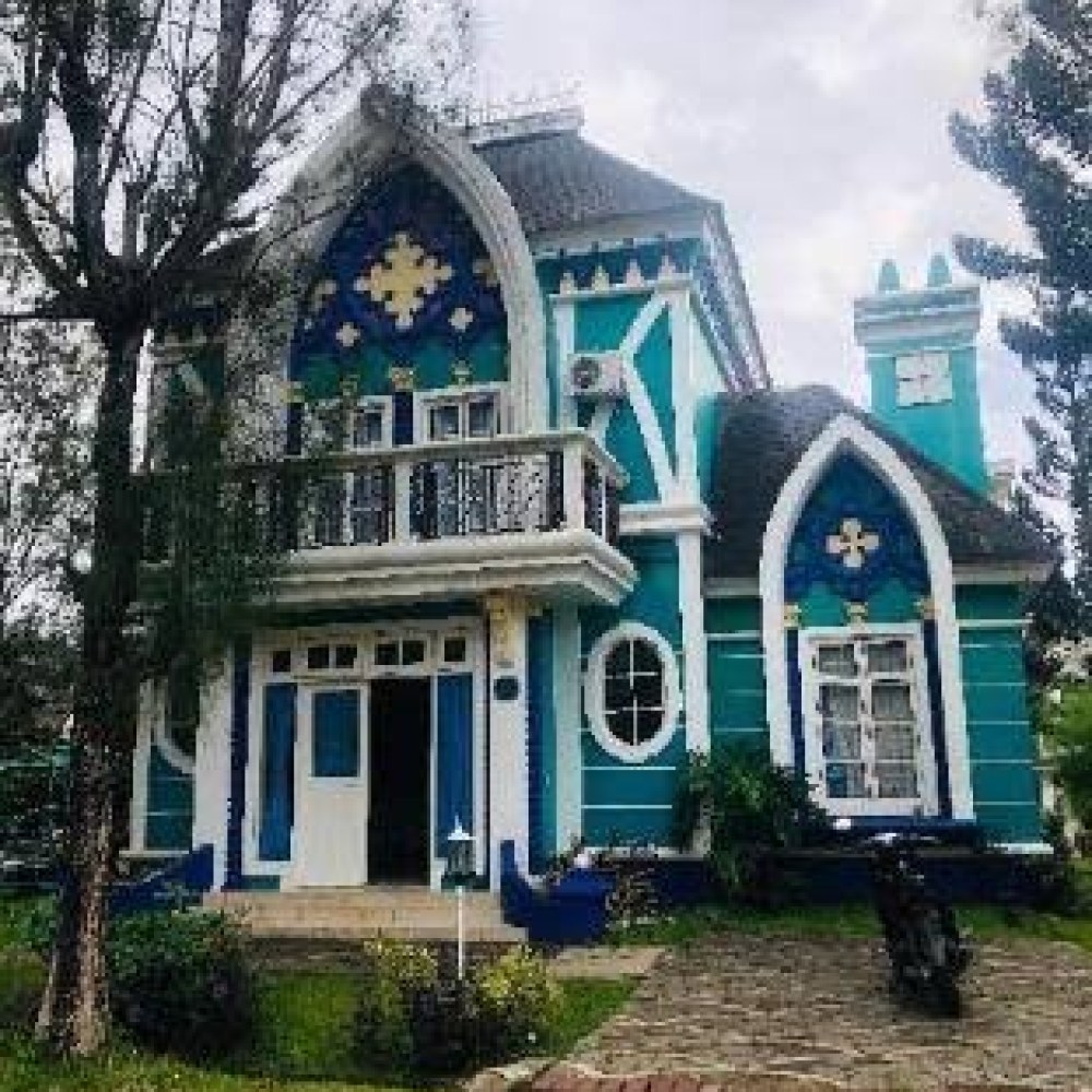 Villamond02