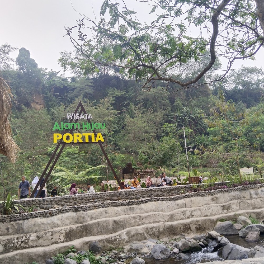Wisata Alam Hijau Portia
