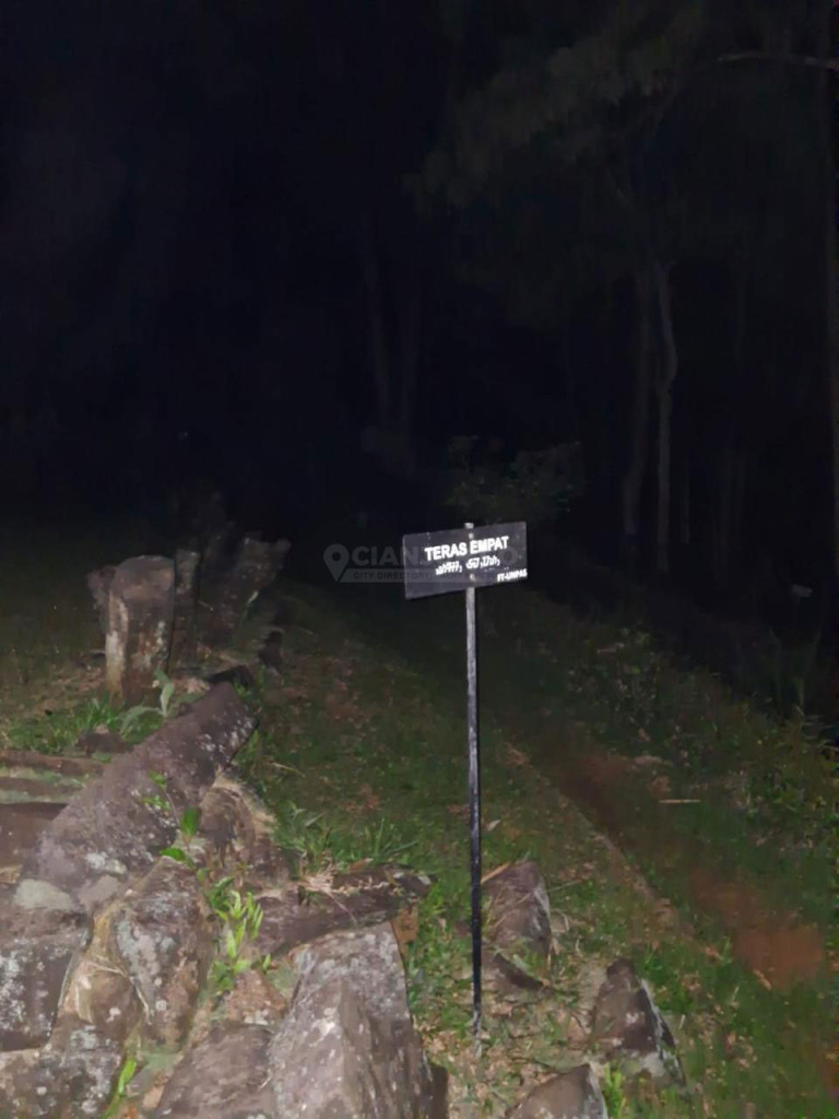 Teras 4 Gunung Padang