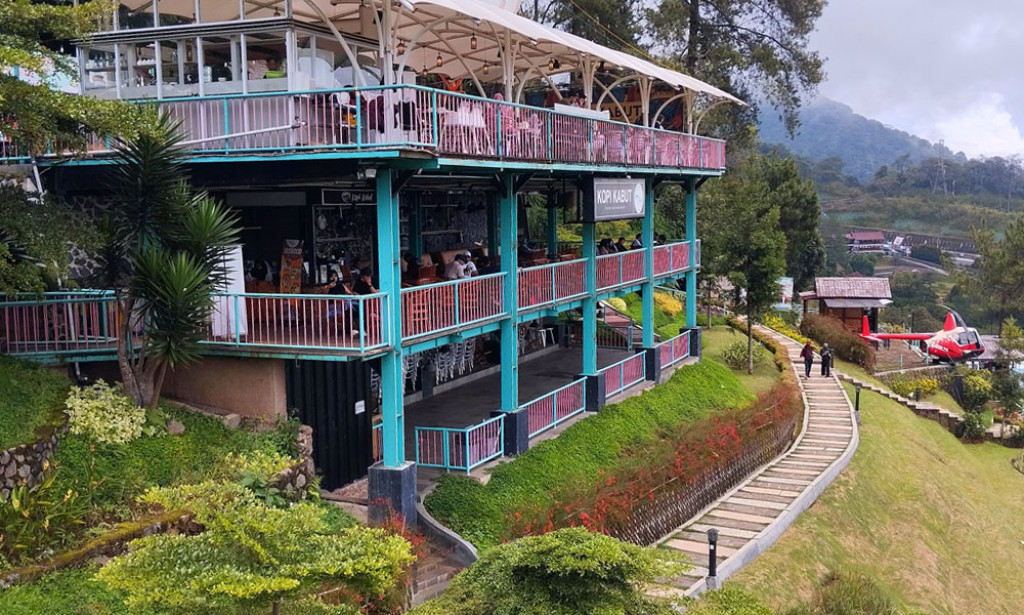 tempat nongkrong sambil ngopi di sevillage puncak