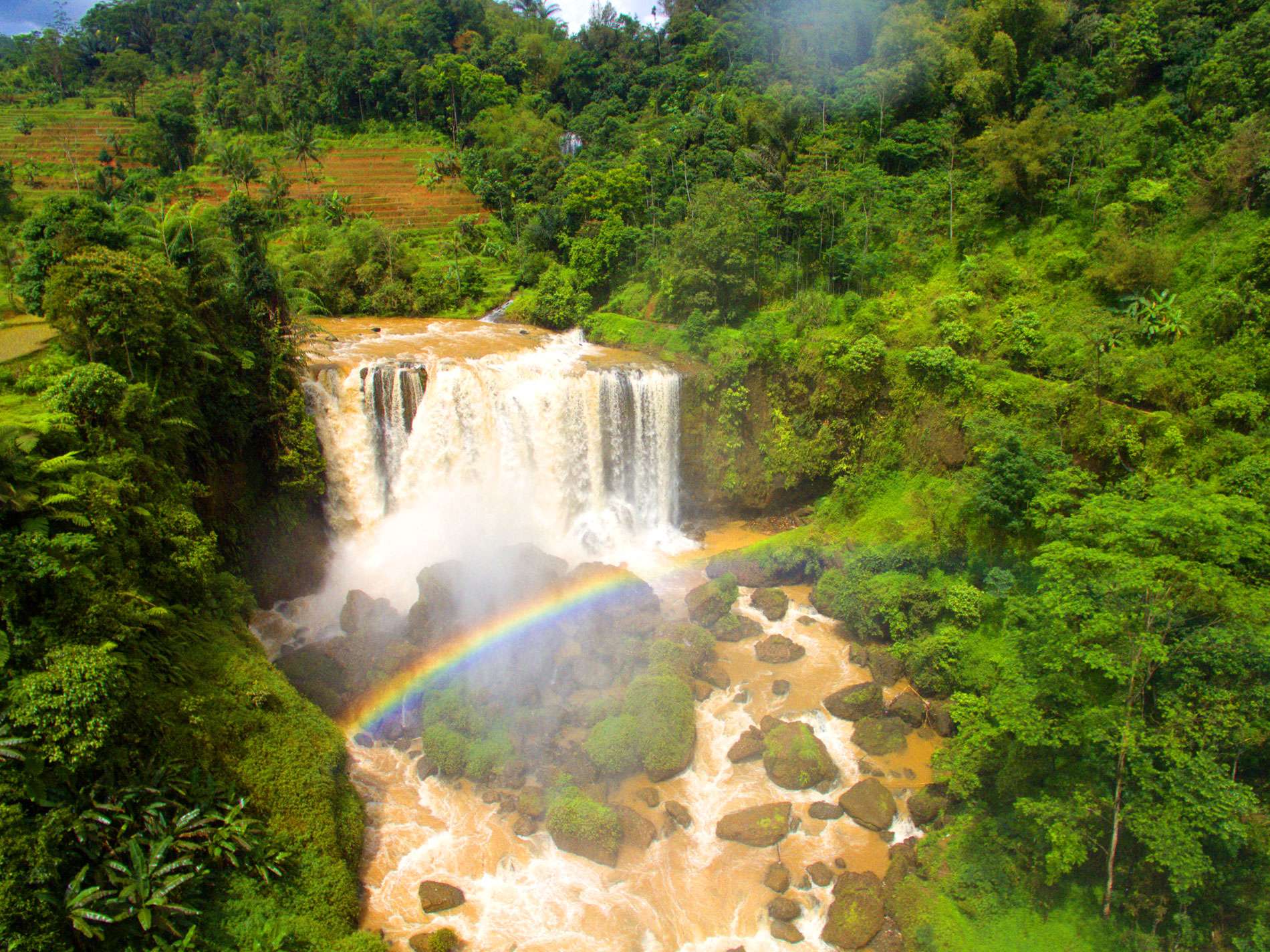 Air Terjun Dadali Kadupandak: Potensi Wisata Alam yang Masih Perawan di Cianjur Selatan