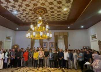 penyerahan dokumen hasil study iccn di pendopo cianjur