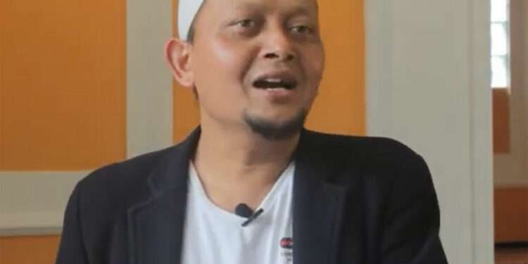 vhandi adam pemilik resto alam sunda