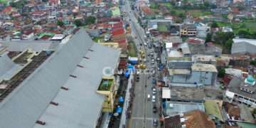 Pasar Cipanas Masih Berdiri Kokoh Di Tengah Perbelanjaan Modern di Cianjur