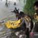 Warga Sindangbarang Cianjur Terbawa Arus Saat Seberangi Jembatan Waktu Banjir