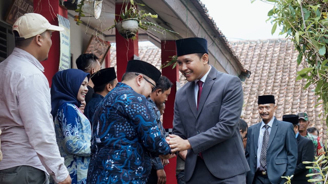 Bupati Cianjur Hadiri Pembinaan Guru dan Resmikan 13 Ruangan Baru di Cibinong
