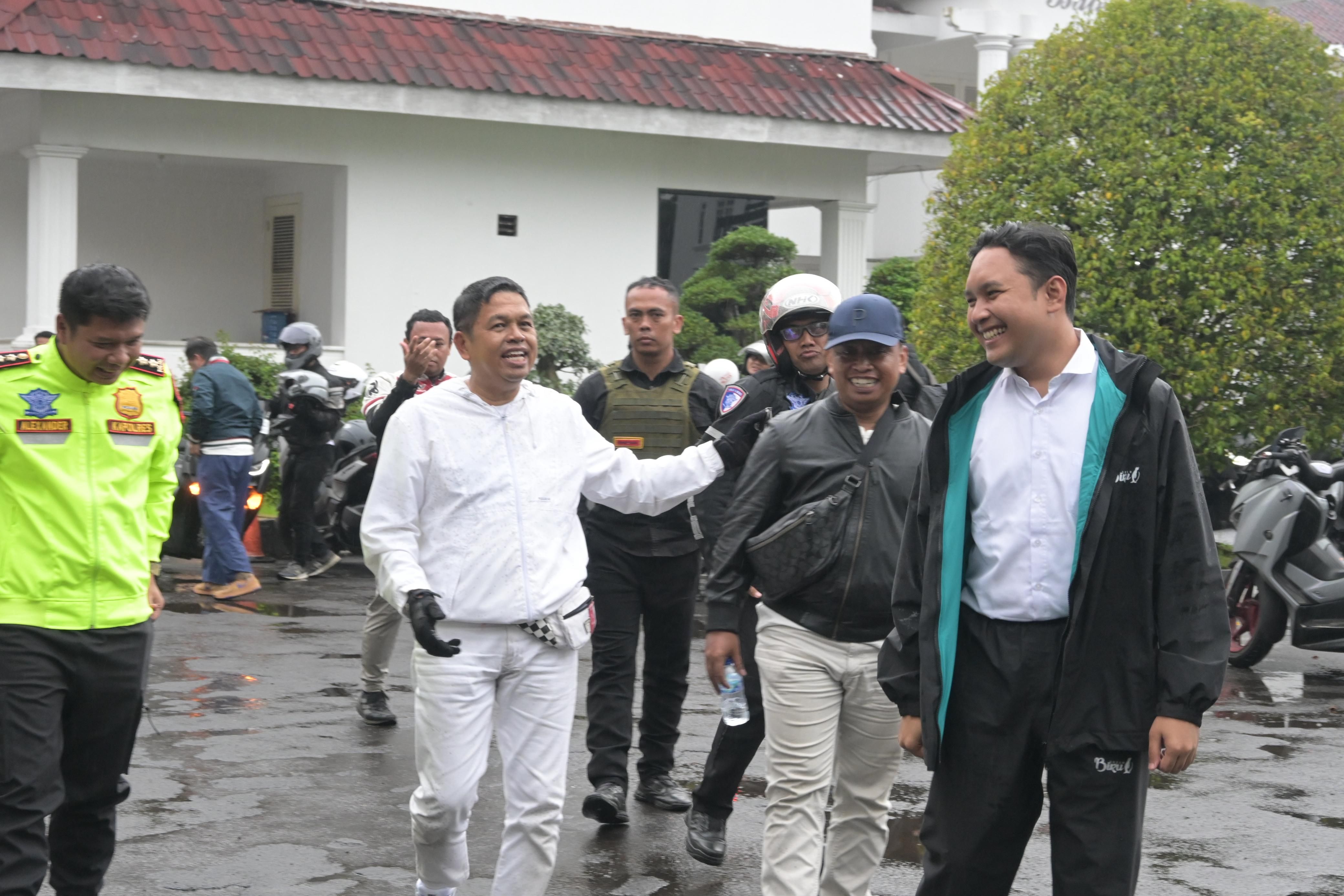 Dedi Mulyadi Sidak Jalan Provinsi, Touring Berakhir di Cianjur