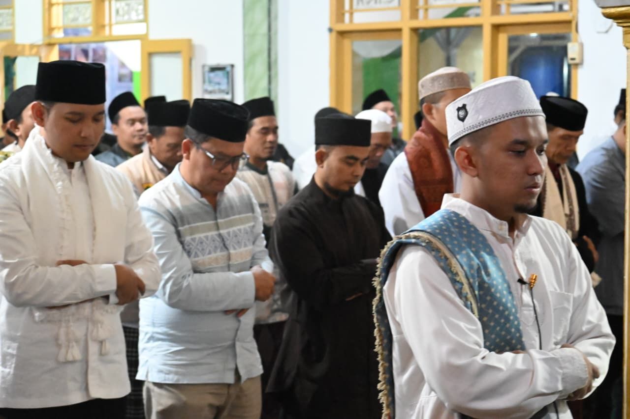 Tarling di Kelurahan Sayang, Bupati Cianjur Ajak Warga Maksimalkan 10 Hari Terakhir Ramadan