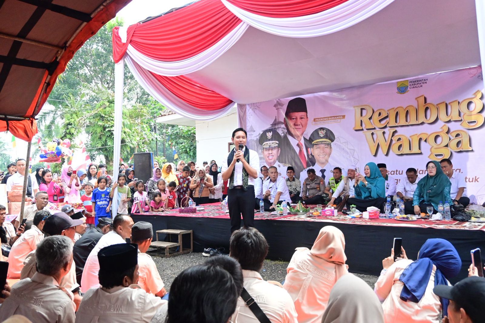Bupati Cianjur Hadirkan Layanan Terpadu di Rembug Warga Kertamukti