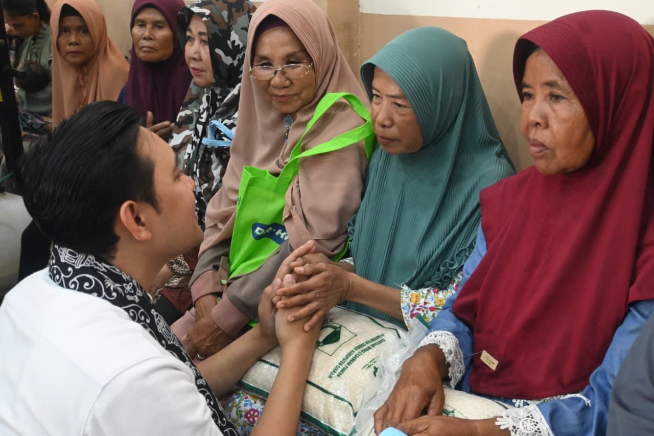 Rembug Warga Cibarengkok Hadirkan Layanan Terpadu dan Penebaran Benih Ikan