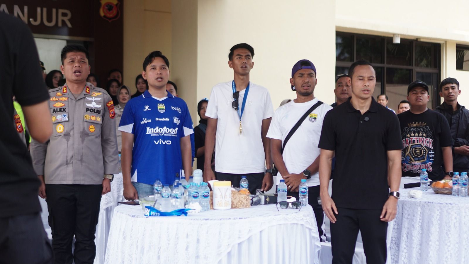 Bupati dan Kapolres Cianjur Ikuti Konvoi Kemenangan Persib