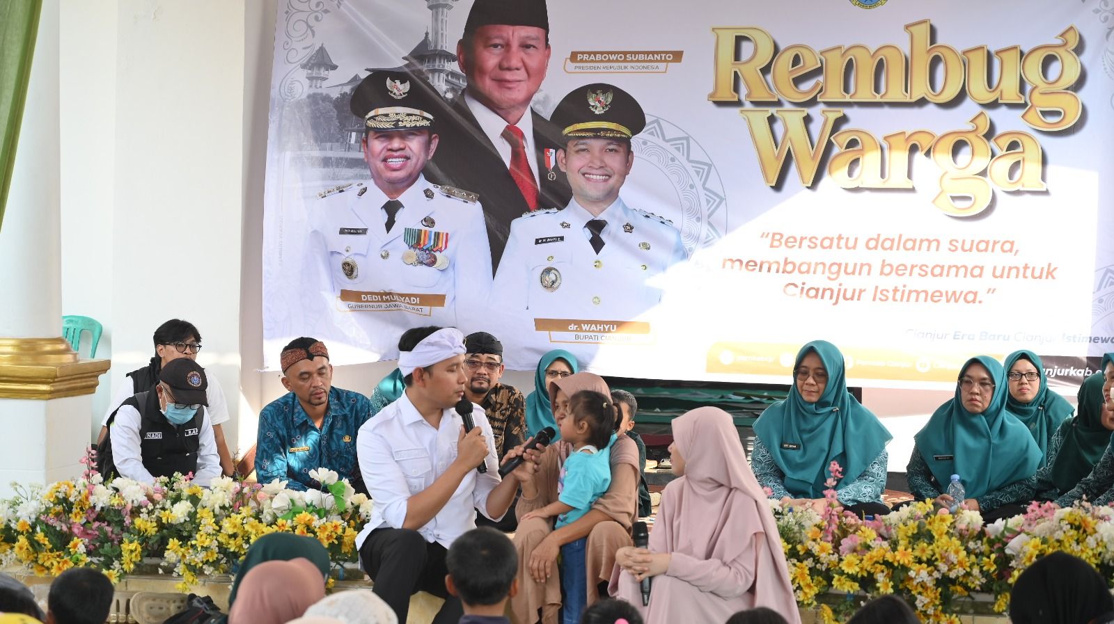 Rembug Warga Hadirkan Layanan Pemerintah di Desa Simpang Pasirkuda