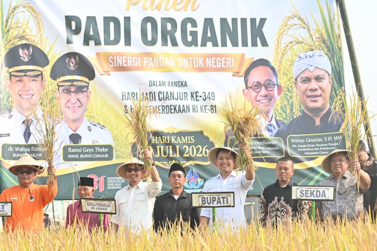 Bupati Cianjur Dorong Pertanian Organik dalam Panen Raya di Warungkondang
