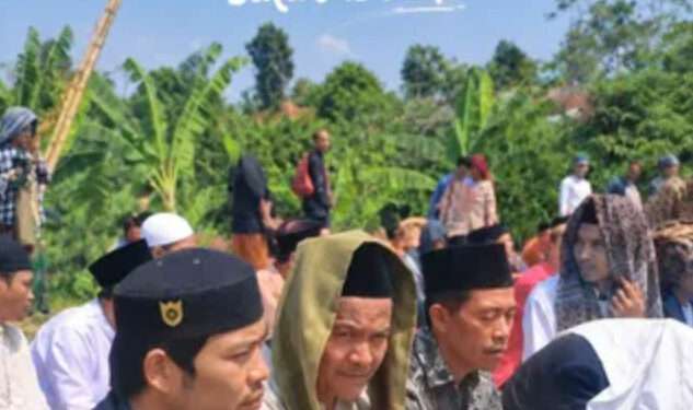 Desa-Padaluyu-Laksanakan-Salat-Istisqadi lapangan Er Kenom kampung Erkenom