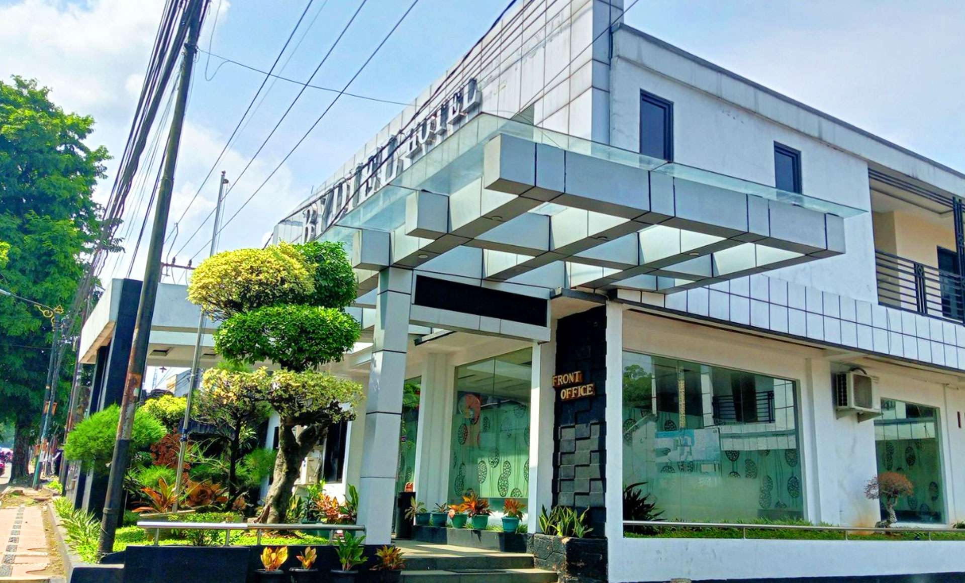 bydiel hotel cianjur