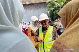 Guru PPPK Paruh Waktu Diangkat Penuh Waktu pada 2027 Tanpa Tes