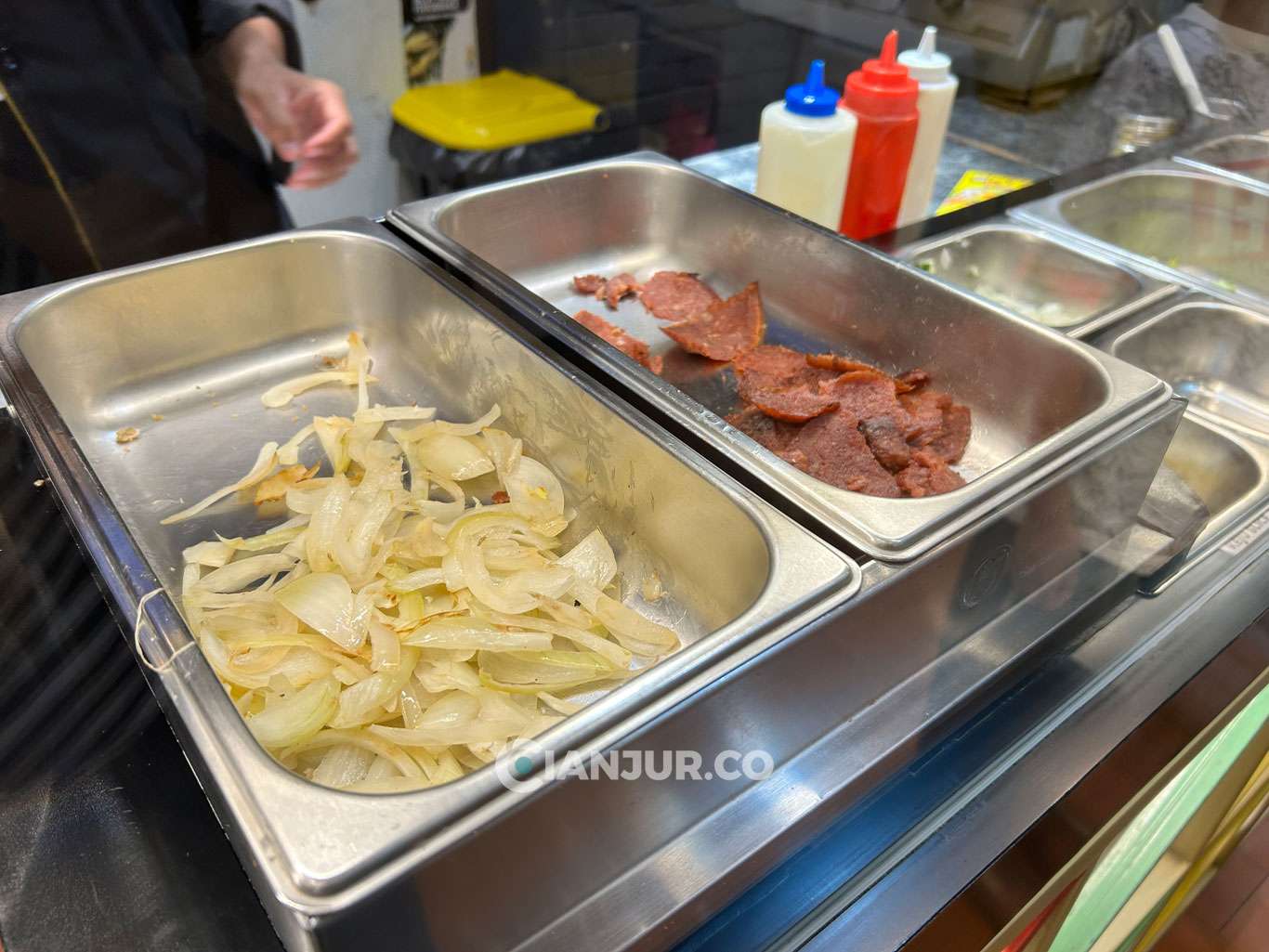 isi kebab KABOBS Yogya Cianjur