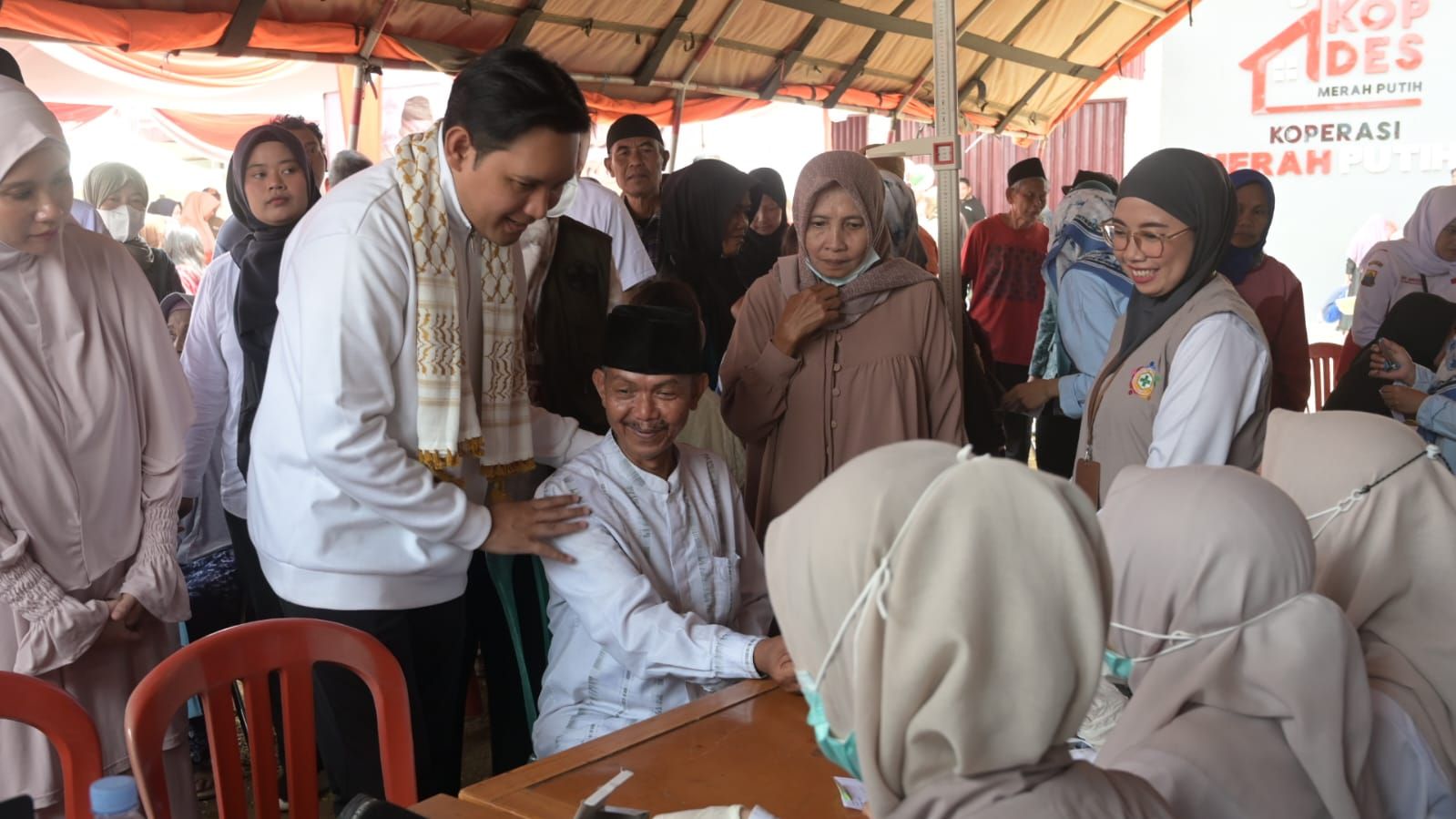 Rembug Warga Hadirkan Beragam Layanan Pemerintah di Jambudipa