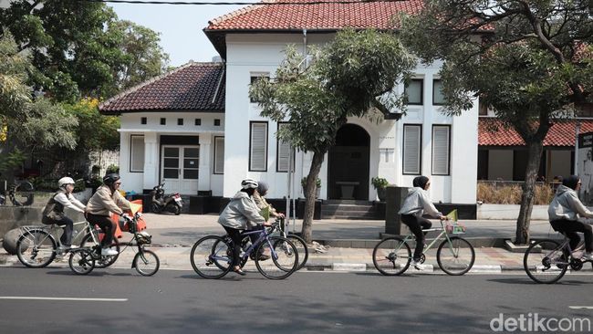 Pedal Puff Girls, Komunitas Gowes Perempuan Bandung yang Mengayuh Bersama