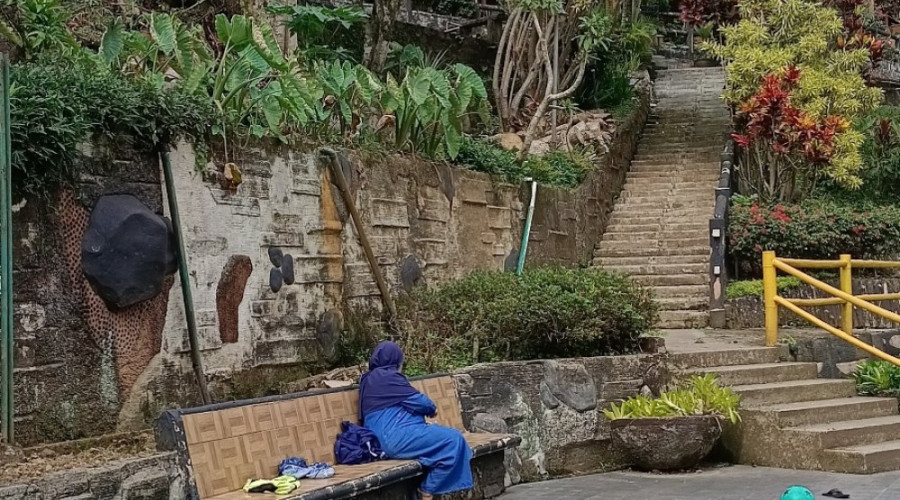 Alam Asri Hotel &amp; Resort, Penginapan dengan Kolam Renang di Pacet