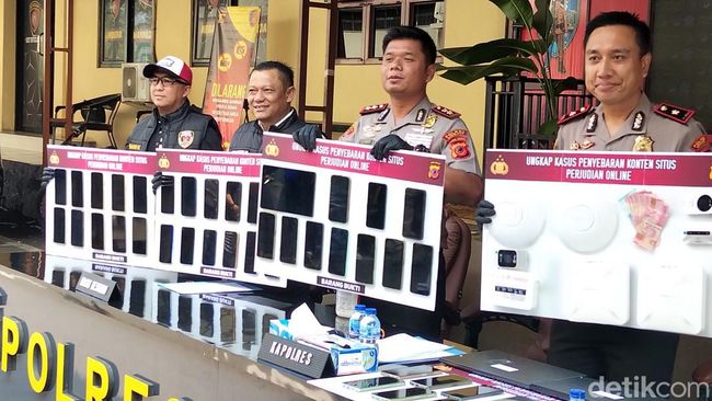 Sembilan Eks Admin Judi Online Kamboja Ditangkap di Sukaresmi Cianjur