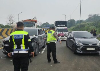 15 Kendaraan Terlibat Kecelakaan Beruntun di Tol Cipularang KM 91