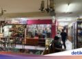 Pasar Antik Cikapundung Menarik Gen Z, Pedagang Beradaptasi