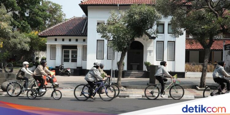 Pedal Puff Girls, Komunitas Gowes Perempuan Bandung yang Mengayuh Bersama