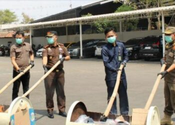 Kejari Kota Cirebon Musnahkan 76.548 Butir Obat Farmasi