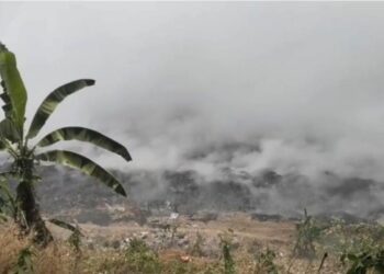 DLH Cirebon Percepat Pendinginan Sisa Kebakaran di TPAS Gunung Santri