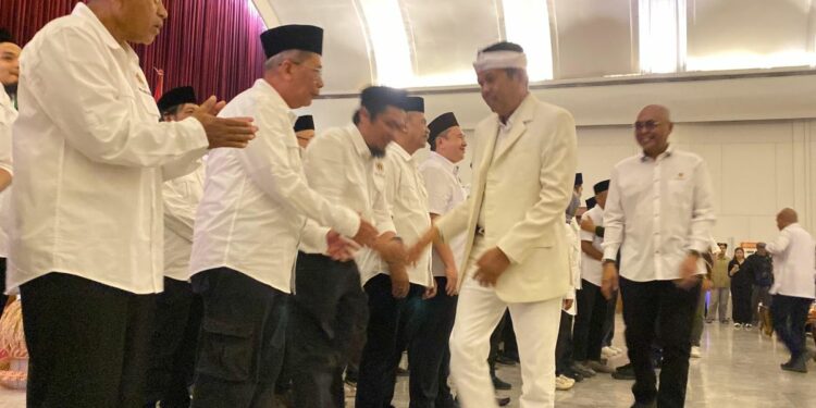 Akhmad Munir Lantik Pengurus PWI Jabar Periode 2026-2031