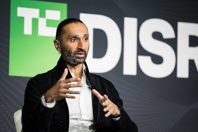 Blackstone Nilai Kekhawatiran Utang Infrastruktur AI Berlebihan